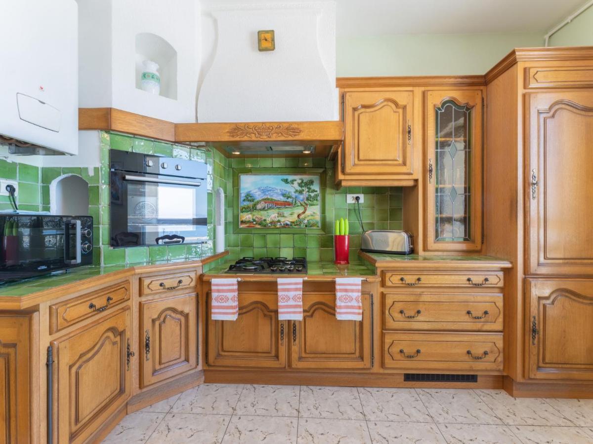 Apartment La Maison De Protis - Mse100 By Interhome